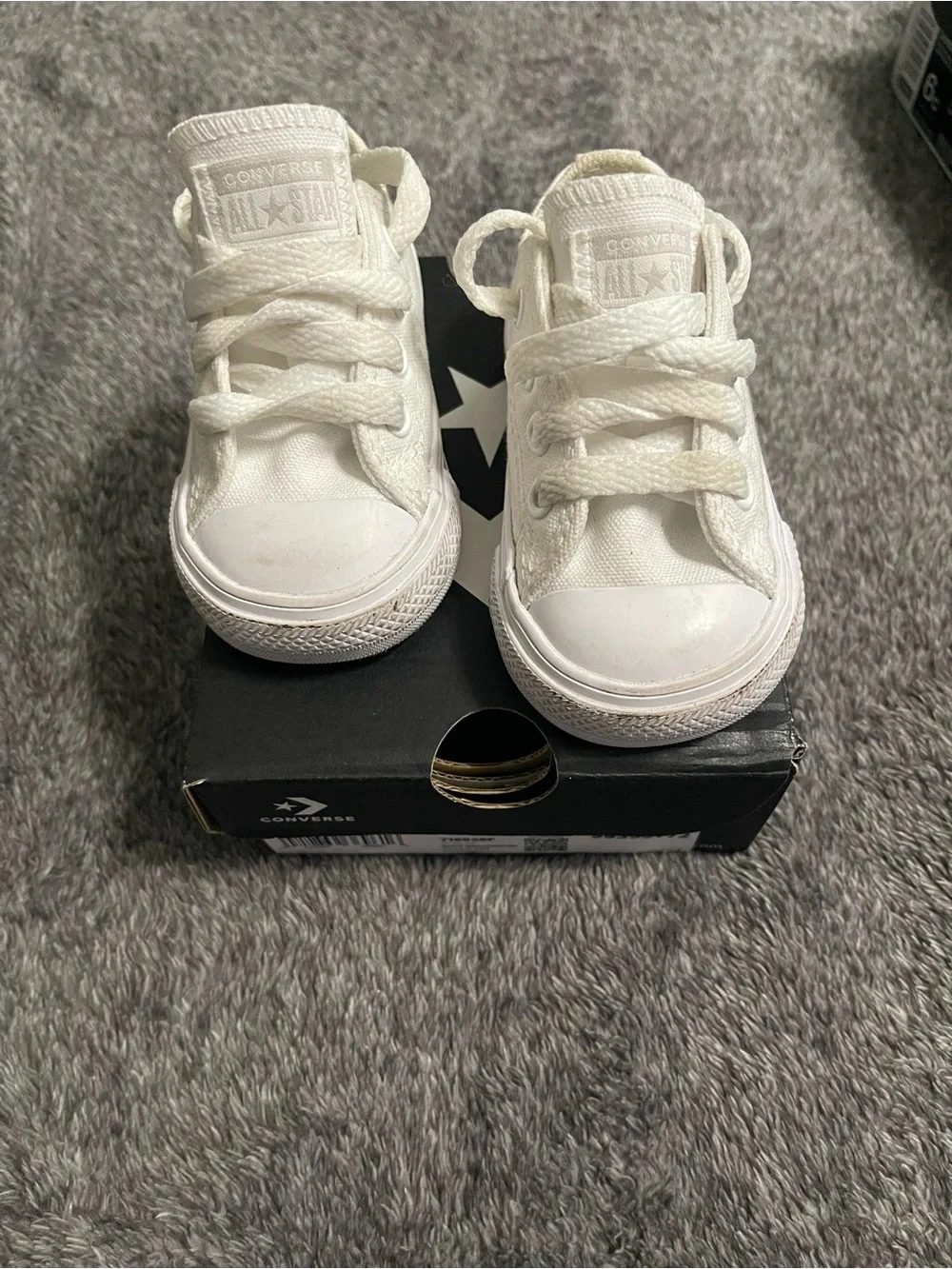 Converse Baby Low Top Sneaker - White
